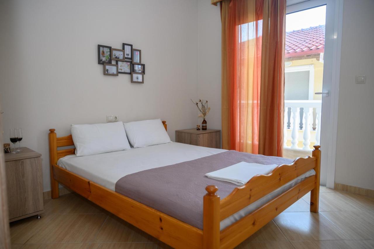 Anastasios Room'S Olympiakí Aktí Luaran gambar